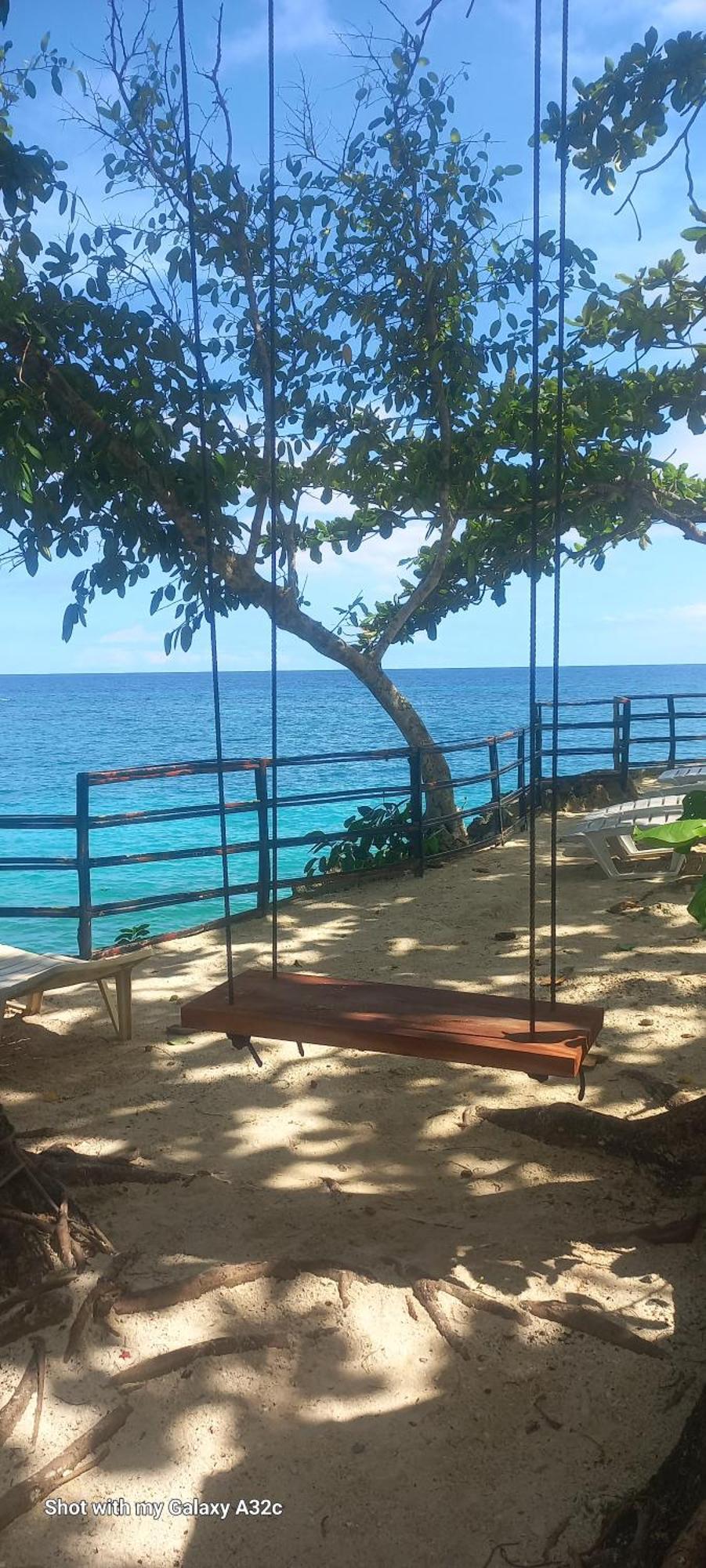 Anda Poseidon'S Beach Resort エクステリア 写真